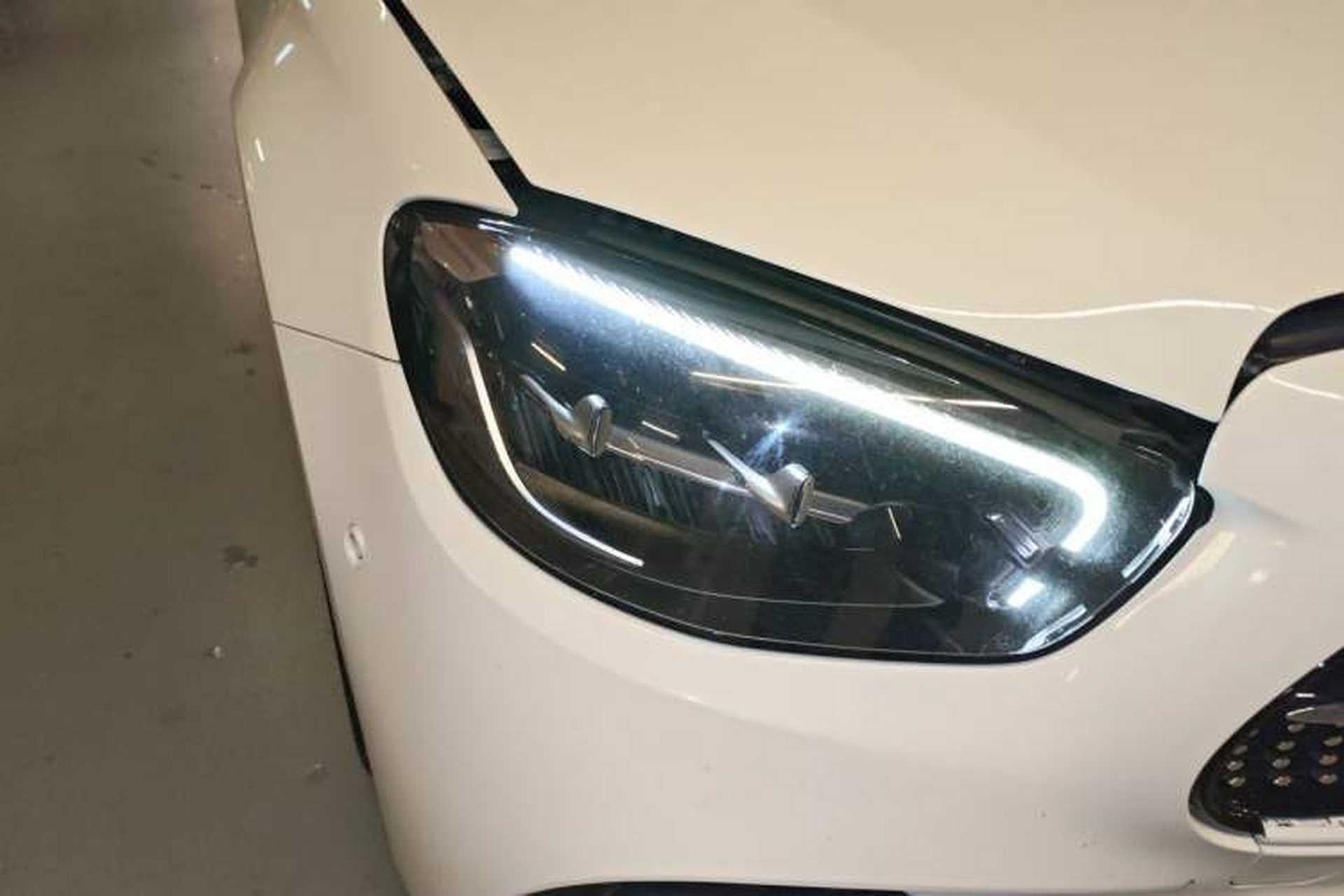 Used Mercedes-Benz E-Class 2019 Restyled E 300 L Sporty and Stylish Edition Right Front Headlight
