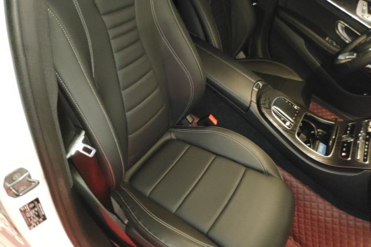 Used Mercedes-Benz E-Class 2019 E 300 L Sporty and Stylish Model Right Front Seat