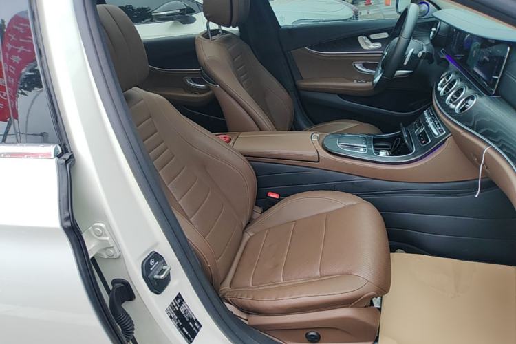 Used Mercedes-Benz E-Class 2019 Restyled E 300 L Sporty and Stylish Edition Right Front Seat