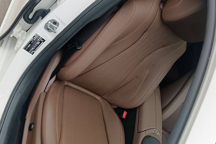 Used Mercedes-Benz E-Class 2019 E 260 Sport Edition Right Front Seat