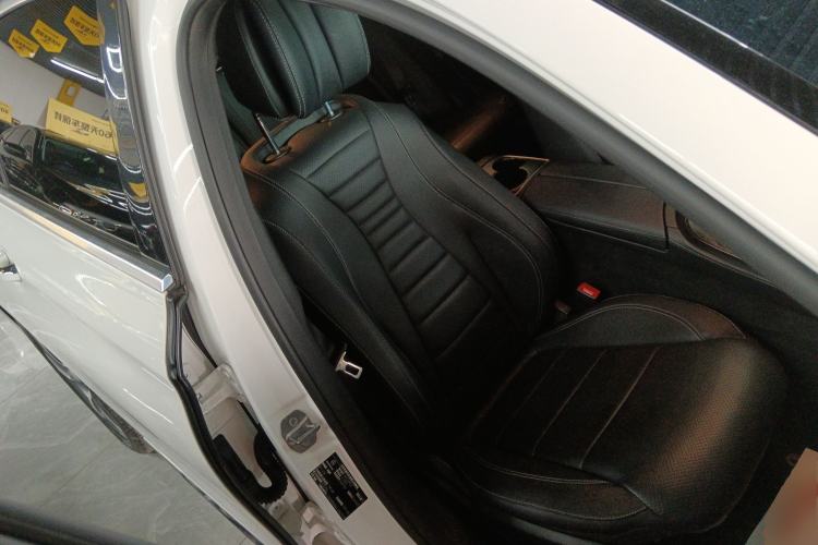 Used Mercedes-Benz E-Class 2019 Restyled E 300 L Sporty and Stylish Edition Right Front Seat