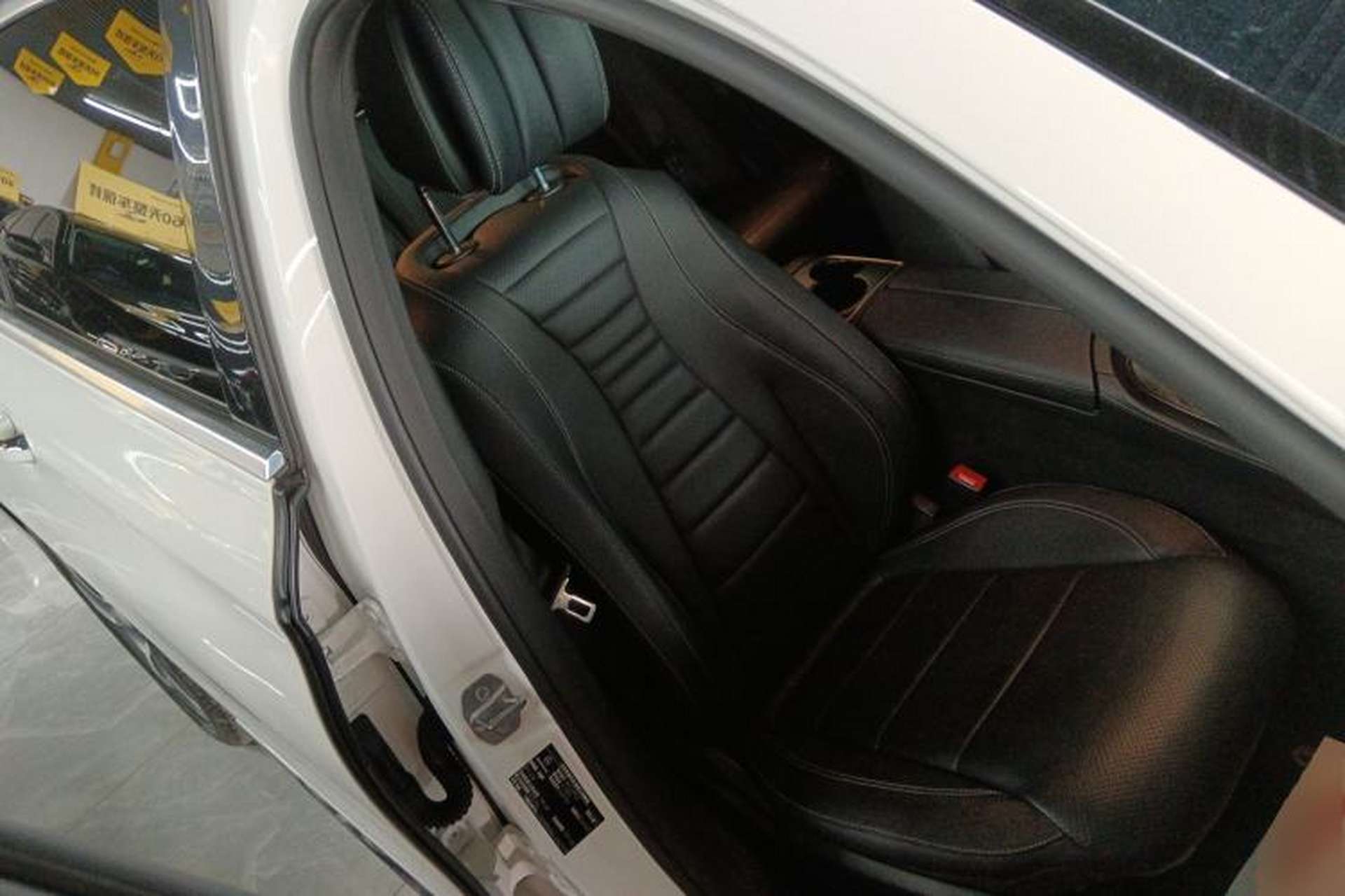 Used Mercedes-Benz E-Class 2019 Restyled E 300 L Sporty and Stylish Edition Right Front Seat