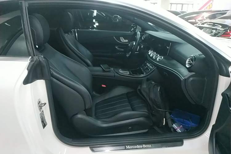 Used Mercedes-Benz E-Class 2019 E 200 Coupe Right Front Seat