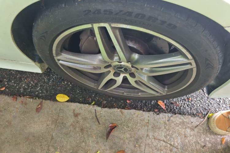 Used Mercedes-Benz E-Class 2019 E 200 Coupe Right Front Wheel Hub
