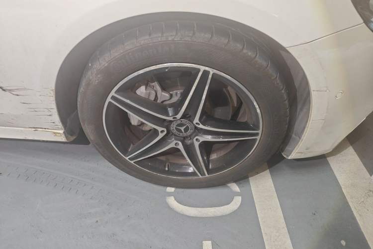 Used Mercedes-Benz E-Class 2019 E 200 Sport Edition Right Front Wheel Hub