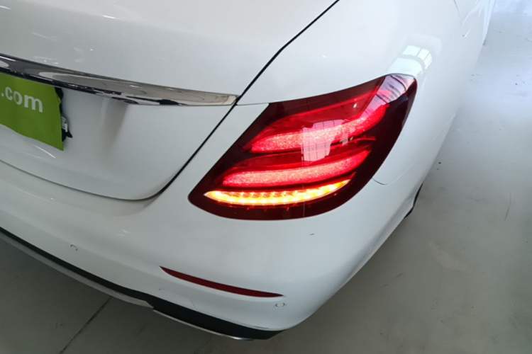 Used Mercedes-Benz E-Class 2019 Restyled E 300 L Sporty and Stylish Edition Right Rear Taillight