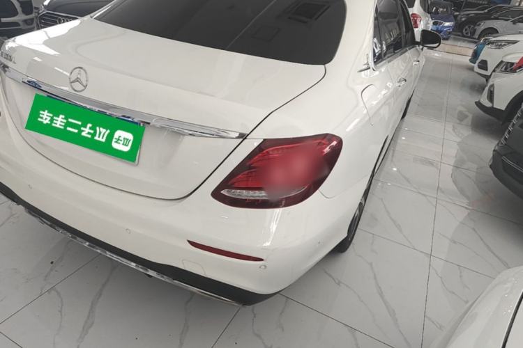 Used Mercedes-Benz E-Class 2019 E 300 L Sporty and Stylish Model Right Rear Taillight