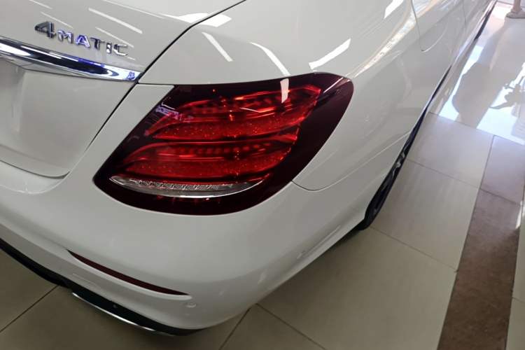 Used Mercedes-Benz E-Class 2019 E 260 Sport Edition 4MATIC Right Rear Taillight
