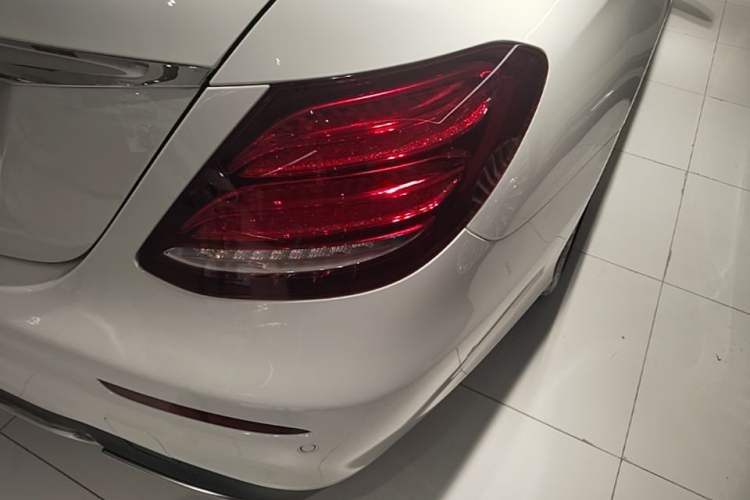 Used Mercedes-Benz E-Class 2019 Restyled E 300 L Sporty and Stylish Edition Right Rear Taillight