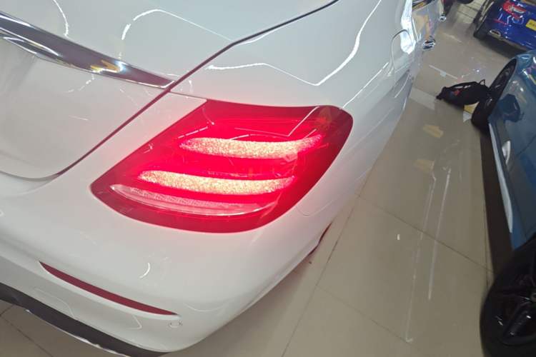 Used Mercedes-Benz E-Class 2019 E 260 Sport Edition Right Rear Taillight