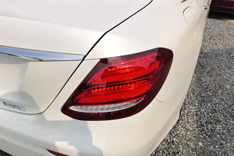 Used Mercedes-Benz E-Class 2019 Restyled E 300 L Sporty and Stylish Edition Right Rear Taillight