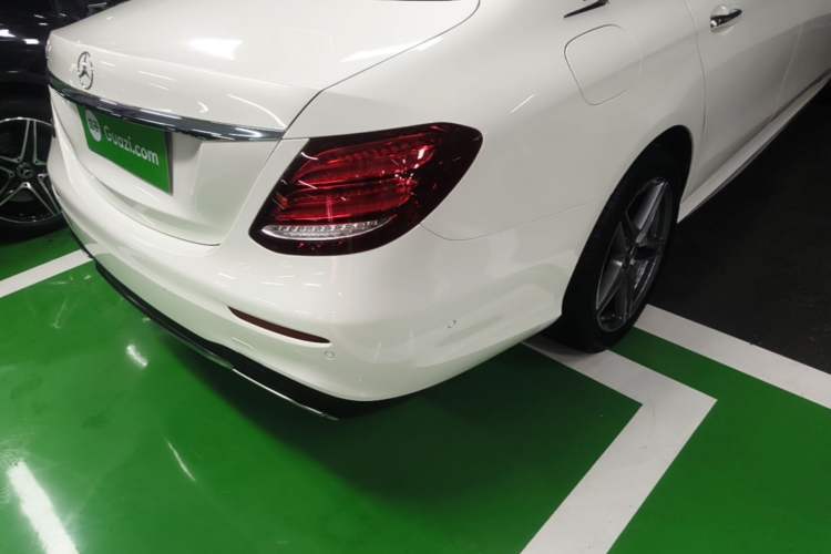 Used Mercedes-Benz E-Class 2019 Restyled E 300 L Sporty and Stylish Edition Right Rear Taillight