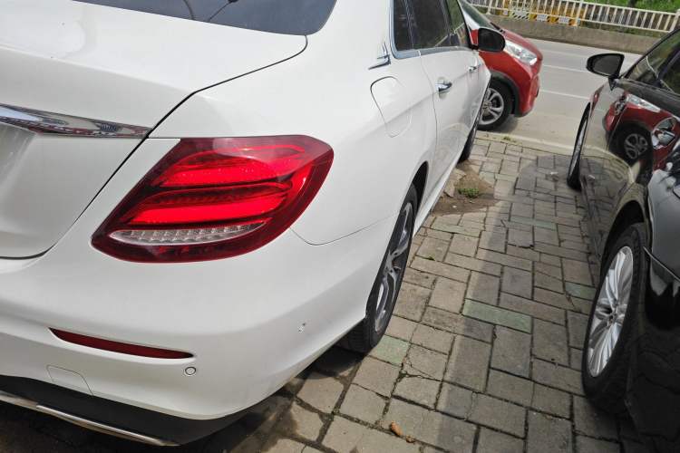 Used Mercedes-Benz E-Class 2019 Restyled E 300 L Sporty and Stylish Edition Right Rear Taillight