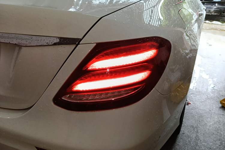 Used Mercedes-Benz E-Class 2019 Restyled E 300 L Sporty and Stylish Edition Right Rear Taillight