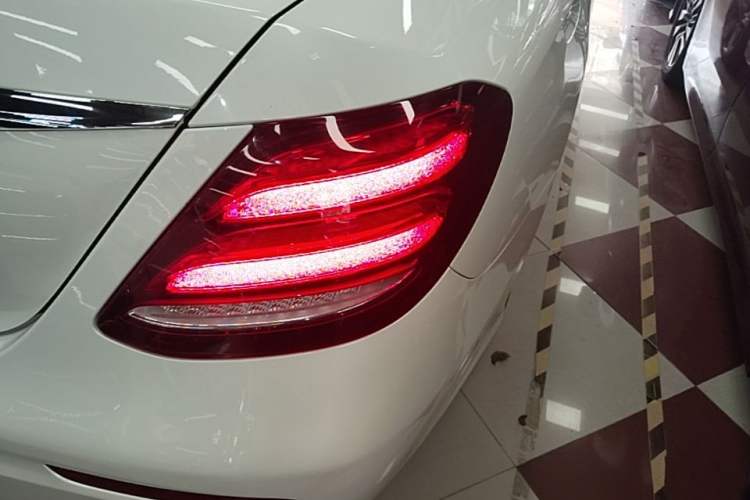 Used Mercedes-Benz E-Class 2019 E 200 L Sport Edition Right Rear Taillight