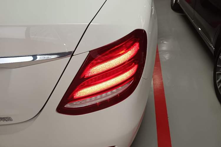 Used Mercedes-Benz E-Class 2019 E 260 L Sport Edition Right Rear Taillight