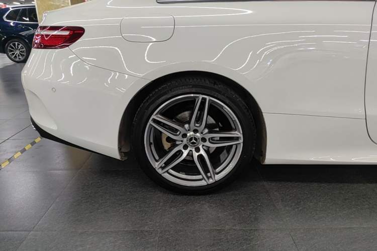 Used Mercedes-Benz E-Class 2019 E 200 Coupe Right Rear Wheel Hub