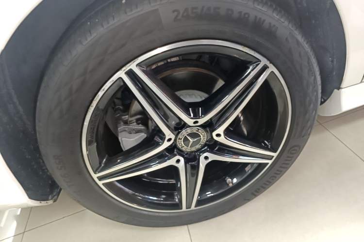 Used Mercedes-Benz E-Class 2019 E 260 Sport Edition 4MATIC Right Rear Wheel Hub