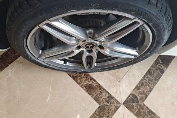Used Mercedes-Benz E-Class 2019 E 200 Coupe Right Rear Wheel Hub