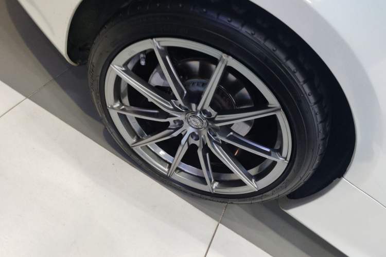 Used Mercedes-Benz E-Class 2019 E 200 Coupe Right Rear Wheel Hub