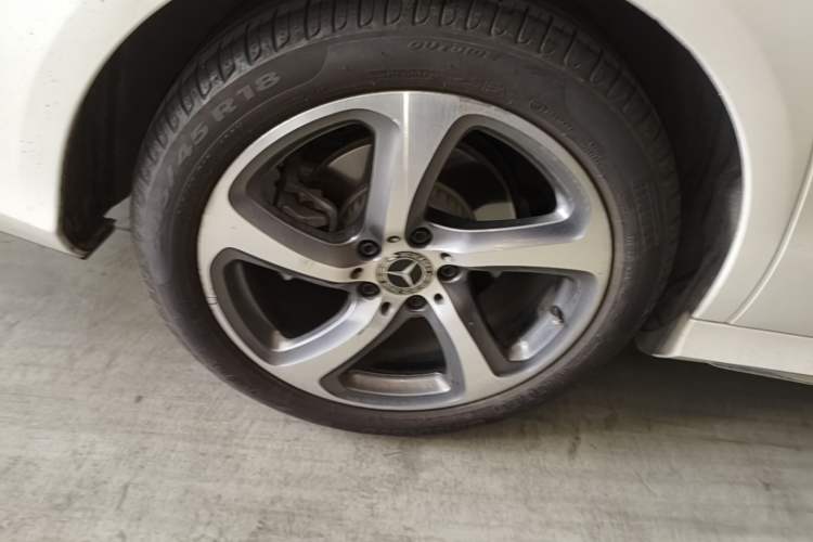 Used Mercedes-Benz E-Class 2019 E 300 L Sport Luxury Edition Right Rear Wheel Hub