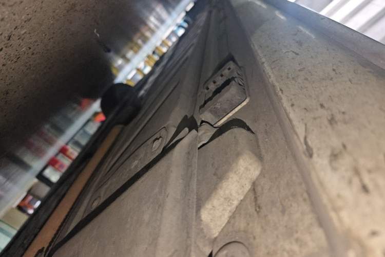 Used Mercedes-Benz E-Class 2019 E 260 L Sport Edition Right Side Sill