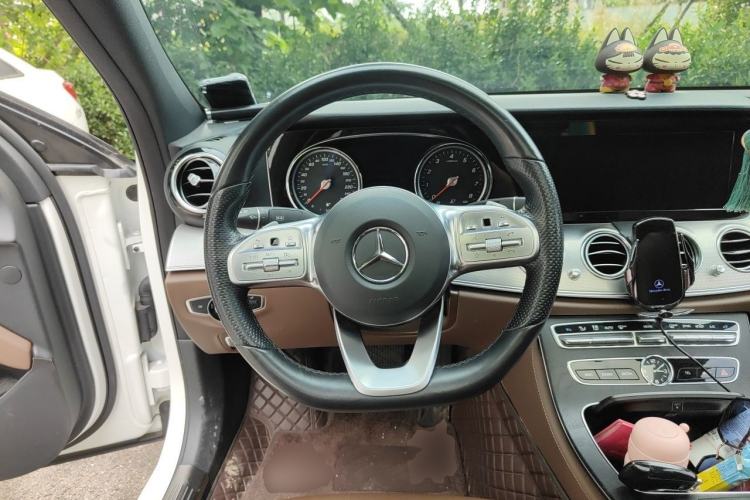 Used Mercedes-Benz E-Class 2019 E 200 Sport Edition Steering Wheel