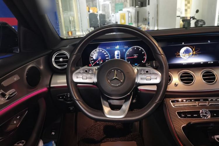 Used Mercedes-Benz E-Class 2019 E 260 Sport Edition Steering Wheel