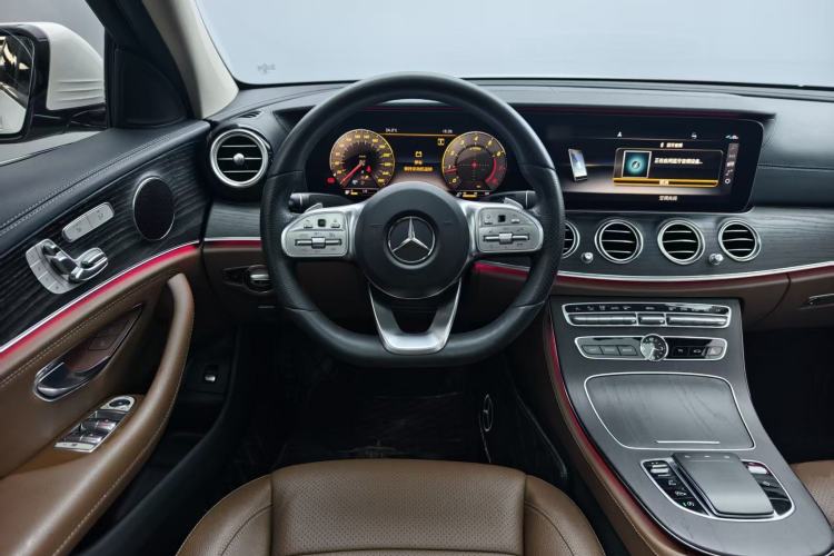 Used Mercedes-Benz E-Class 2019 Restyled E 300 L Sporty and Stylish Edition Steering Wheel