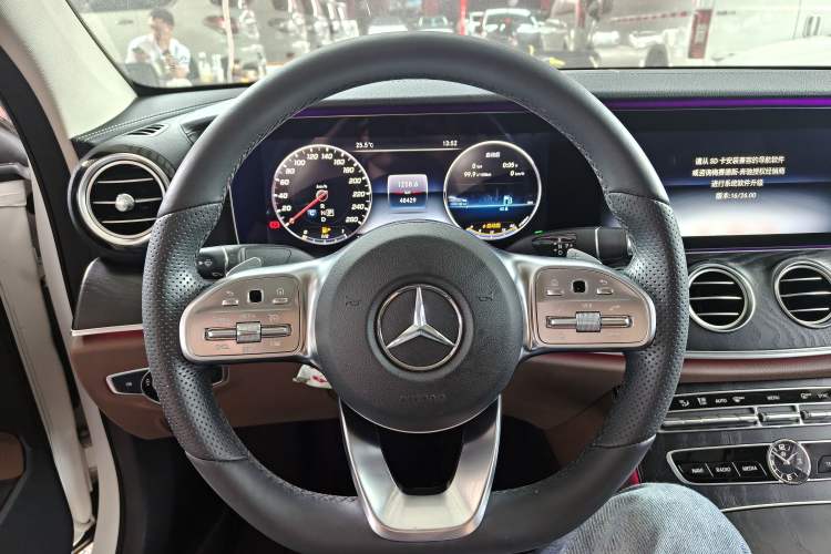 Used Mercedes-Benz E-Class 2019 E 200 L Sport Edition Steering Wheel