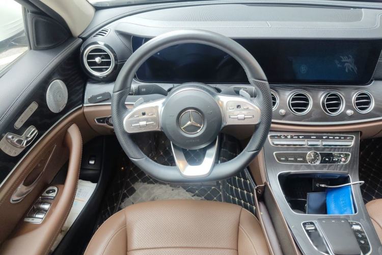 Used Mercedes-Benz E-Class 2019 Restyled E 300 L Sport Luxury Edition Steering Wheel