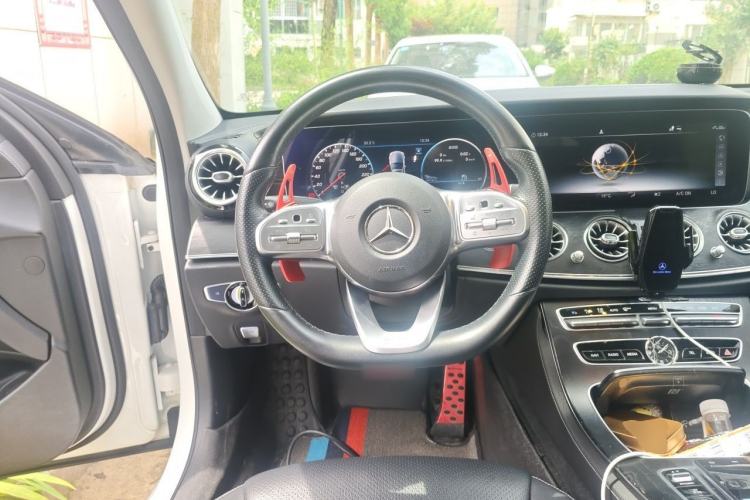 Used Mercedes-Benz E-Class 2019 E 300 L Sporty and Stylish Model Steering Wheel