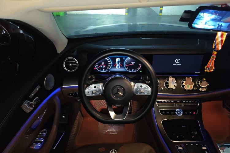 Used Mercedes-Benz E-Class 2019 Restyled E 300 L Sporty and Stylish Edition Steering Wheel