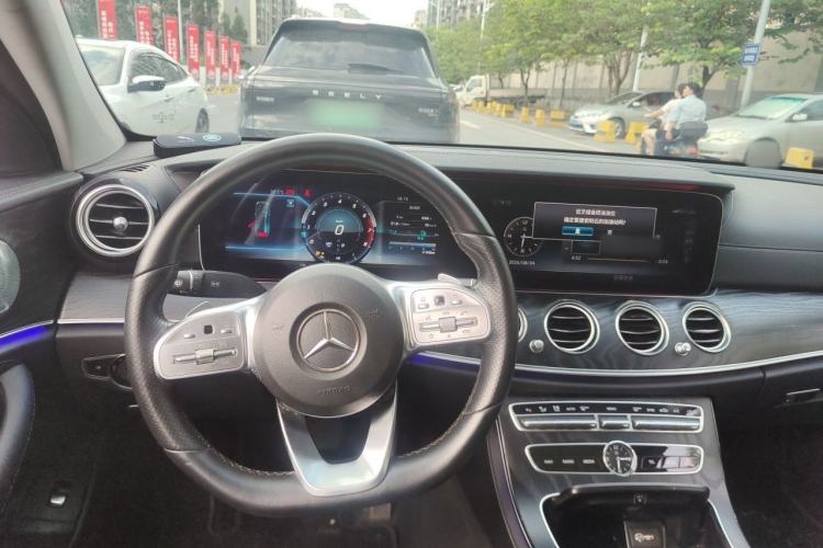 Used Mercedes-Benz E-Class 2019 E 300 L Sporty and Stylish Model Steering Wheel