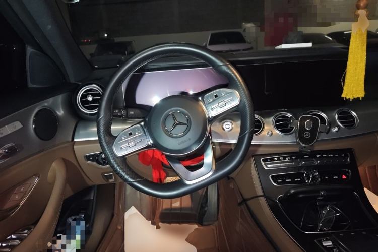 Used Mercedes-Benz E-Class 2019 E 260 Sport Edition Steering Wheel