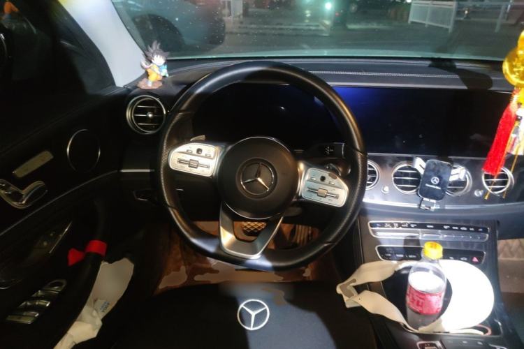 Used Mercedes-Benz E-Class 2019 E 260 L Sport 4MATIC Steering Wheel