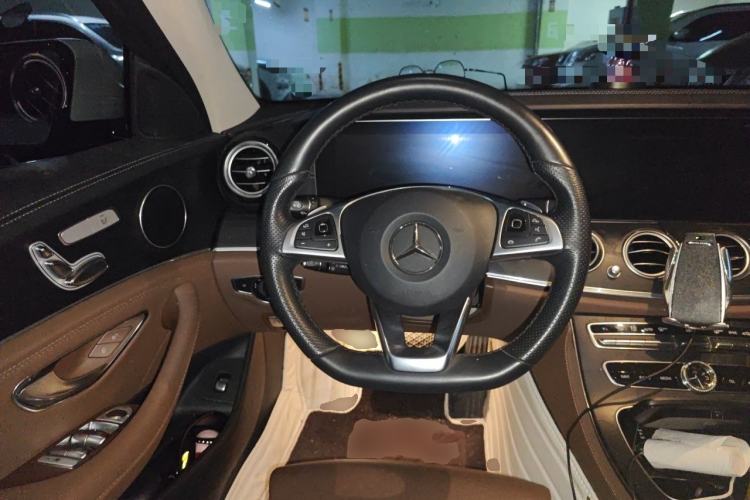 Used Mercedes-Benz E-Class 2019 E 200 L Sport Edition Steering Wheel