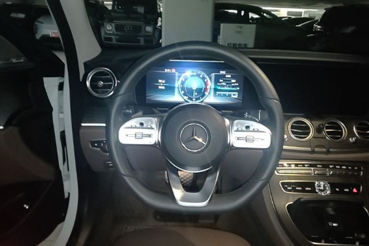 Used Mercedes-Benz E-Class 2019 Restyled E 300 L Sporty and Stylish Edition Steering Wheel