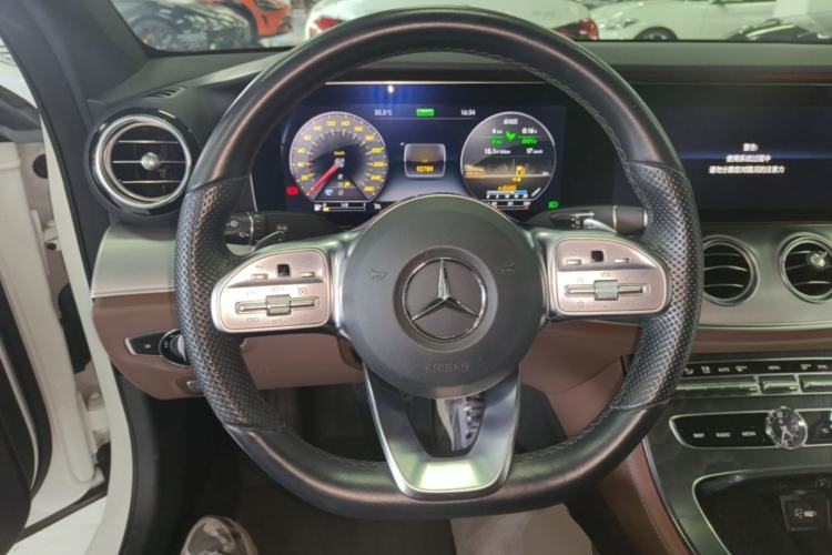 Used Mercedes-Benz E-Class 2019 E 260 Sport Edition Steering Wheel