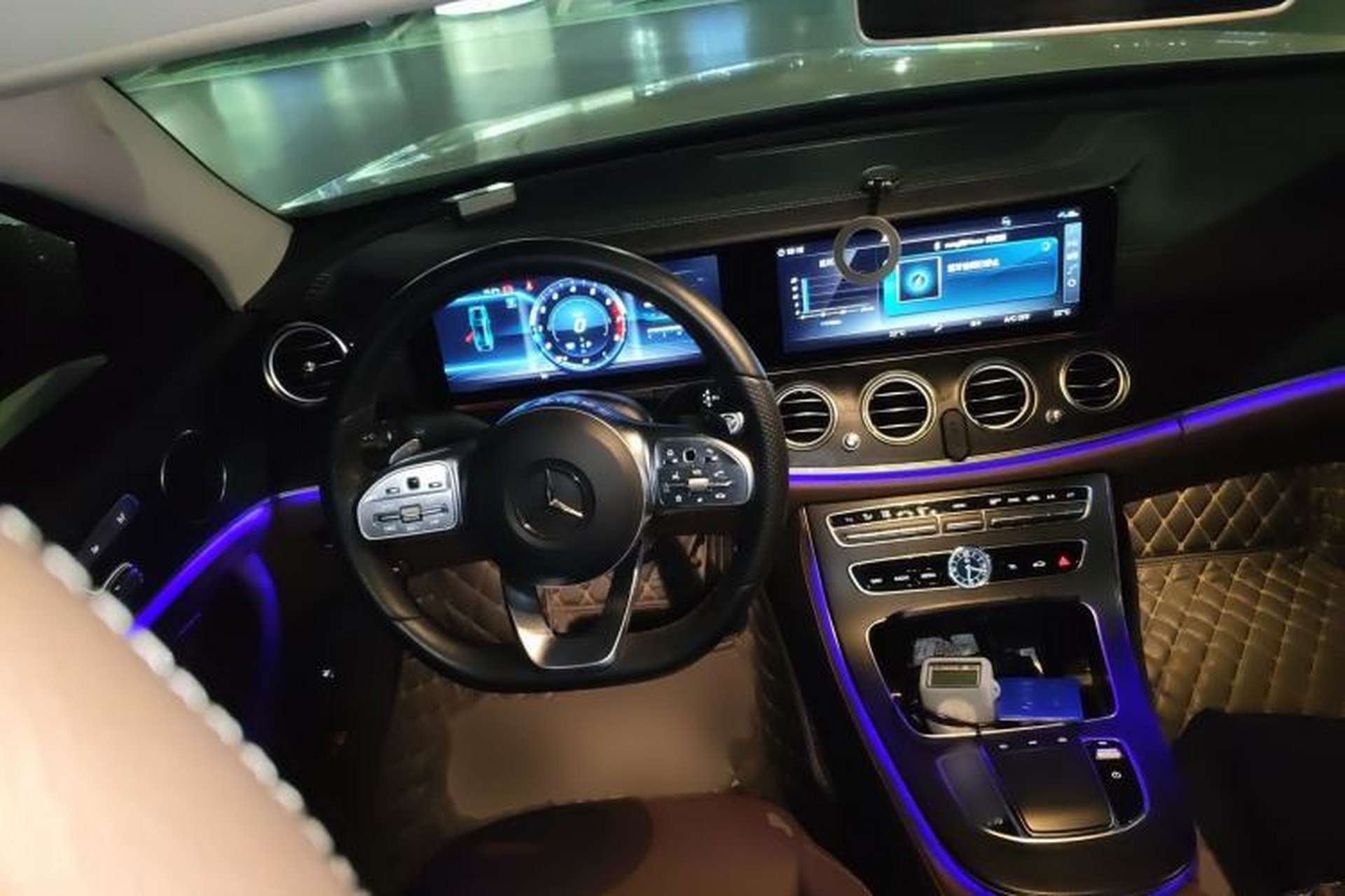 Used Mercedes-Benz E-Class 2019 E 300 L Sporty and Stylish Model Steering Wheel