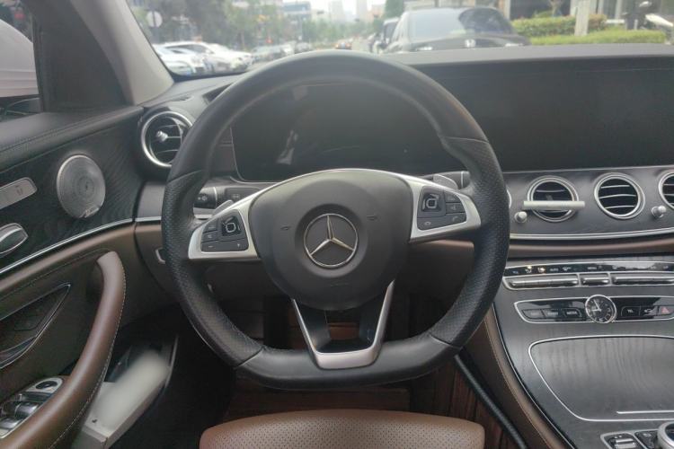 Used Mercedes-Benz E-Class 2019 E 200 L Sport Edition Steering Wheel