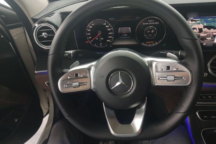 Used Mercedes-Benz E-Class 2019 Restyled E 300 L Sport Luxury Edition Steering Wheel