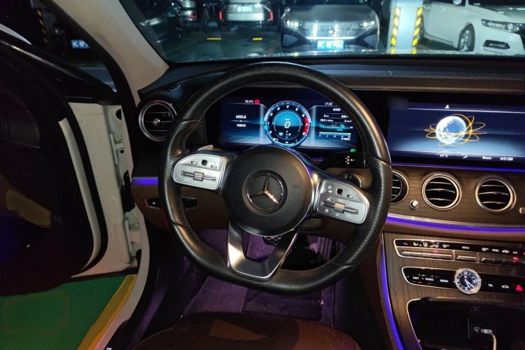 Used Mercedes-Benz E-Class 2019 Restyled E 300 L Sport Luxury Edition Steering Wheel