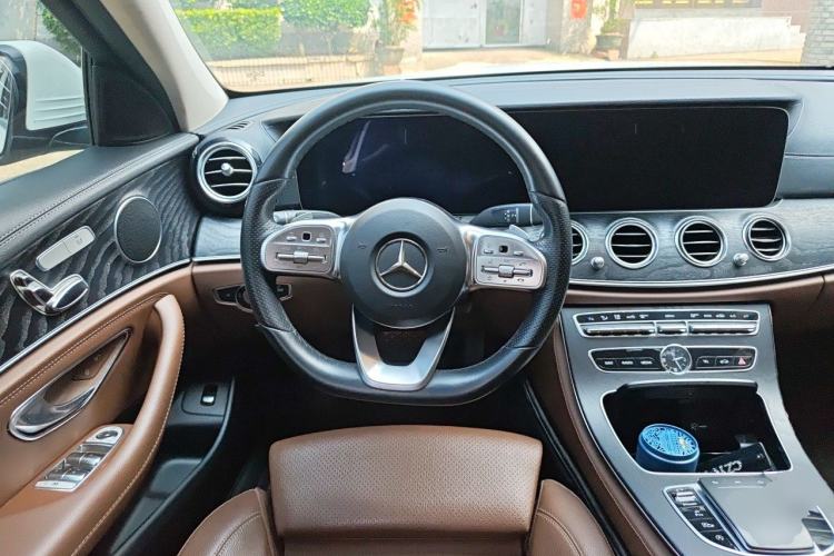 Used Mercedes-Benz E-Class 2019 E 200 L Sport Edition Steering Wheel