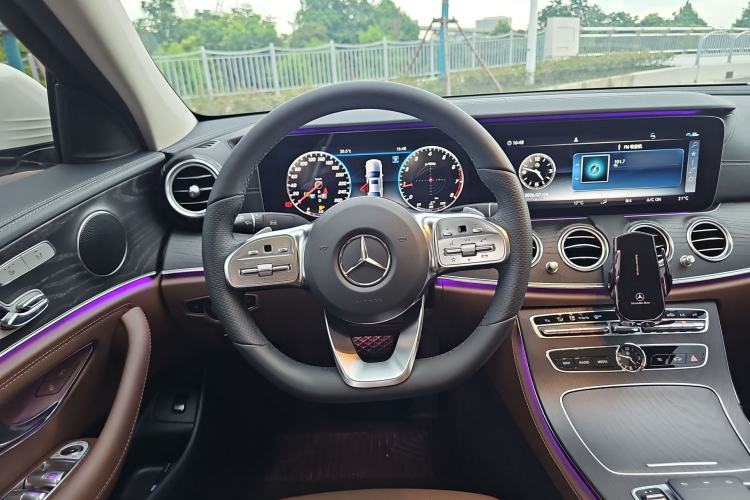 Used Mercedes-Benz E-Class 2019 Restyled E 300 L Sporty and Stylish Edition Steering Wheel