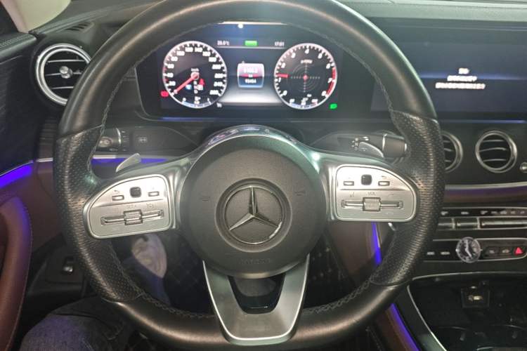 Used Mercedes-Benz E-Class 2019 E 260 L Sport Edition Steering Wheel