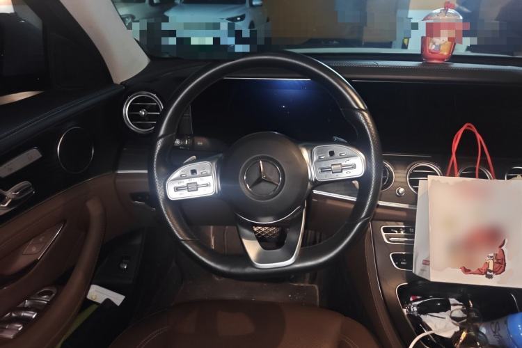 Used Mercedes-Benz E-Class 2019 Restyled E 300 L Sporty and Stylish Edition Steering Wheel