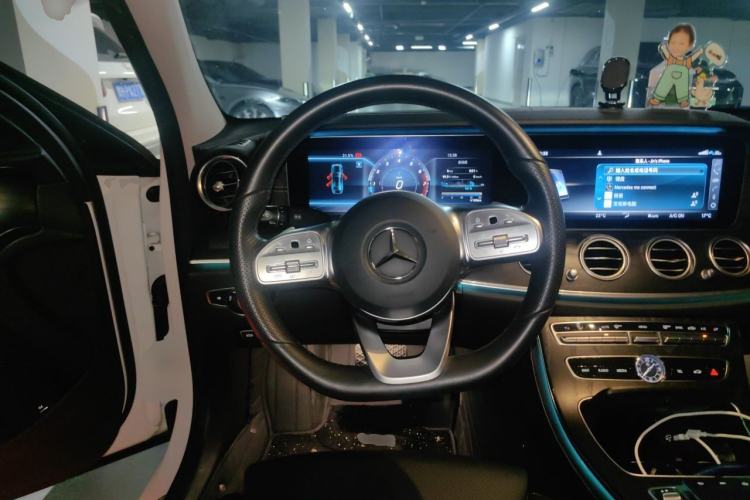Used Mercedes-Benz E-Class 2019 E 200 L Sport 4MATIC Steering Wheel