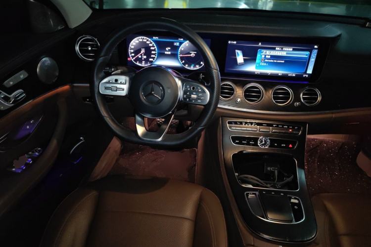 Used Mercedes-Benz E-Class 2019 E 300 L Sporty and Stylish Model Steering Wheel