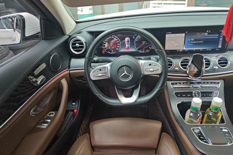 Used Mercedes-Benz E-Class 2019 E 200 L Sport Edition Steering Wheel